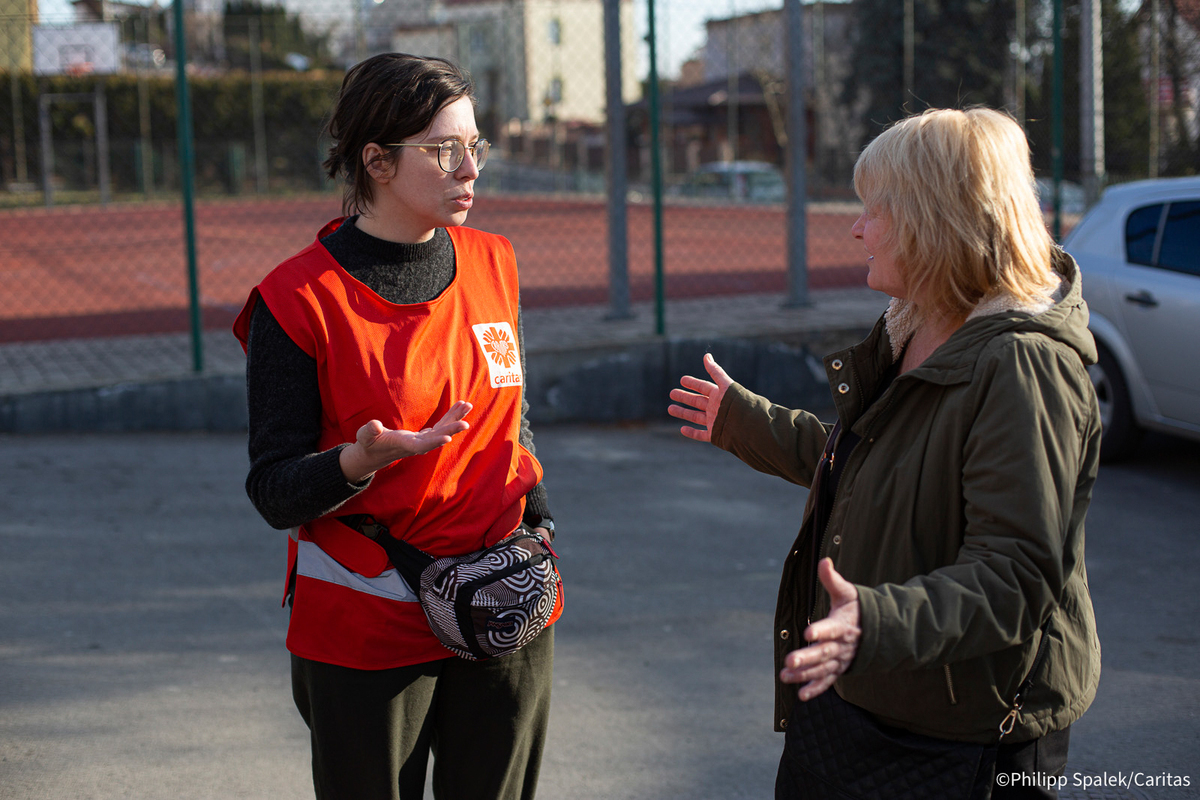 Таня з працівником Карітас Таня з працівником Карітас