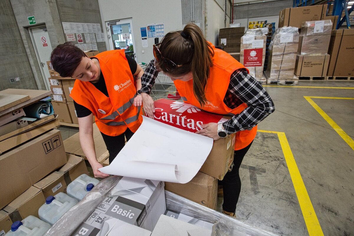 Гуманітарна допомога Україні Гуманітарна допомога Україні