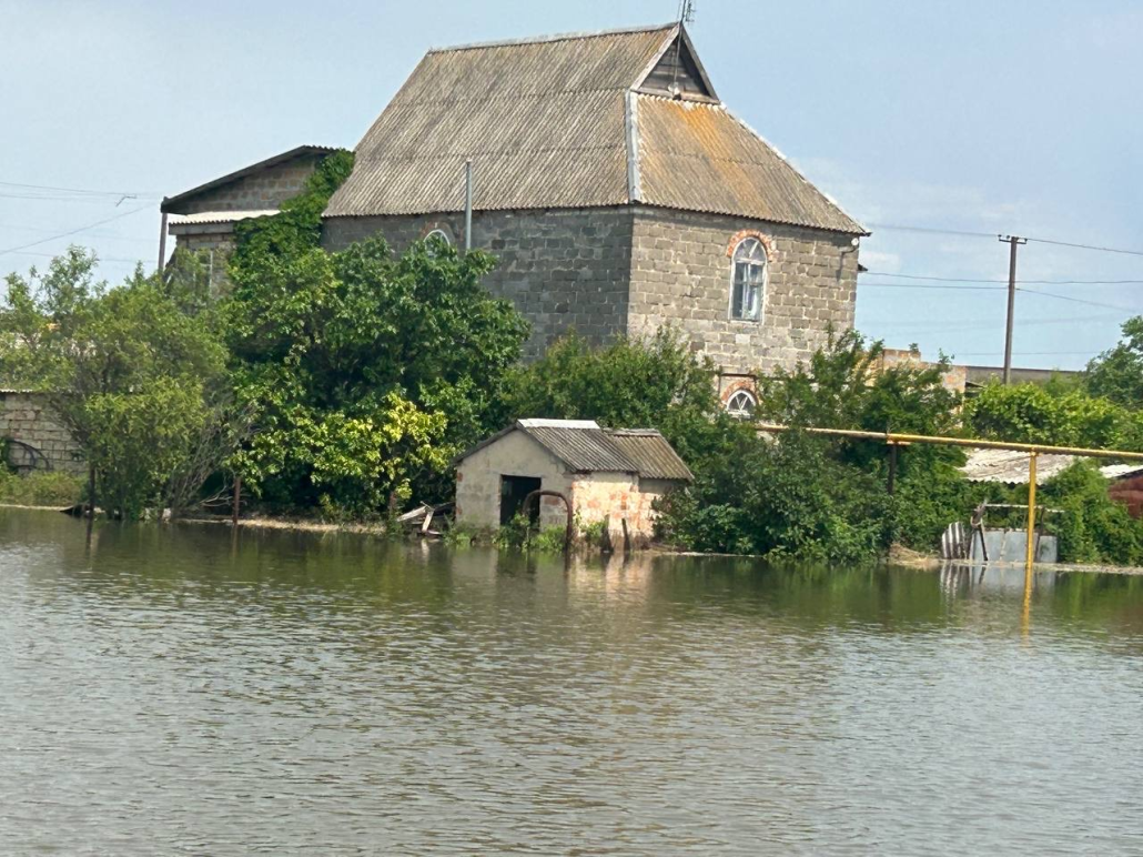 The flooding following the collapse of the Kakhovka dam The flooding following the collapse of the Kakhovka dam