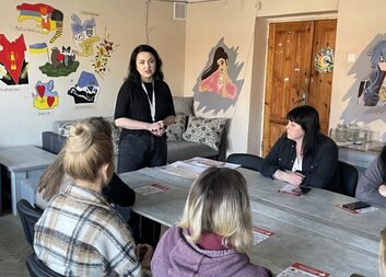 Displaced people in Ukraine will learn new skills and find jobs thanks to our support 