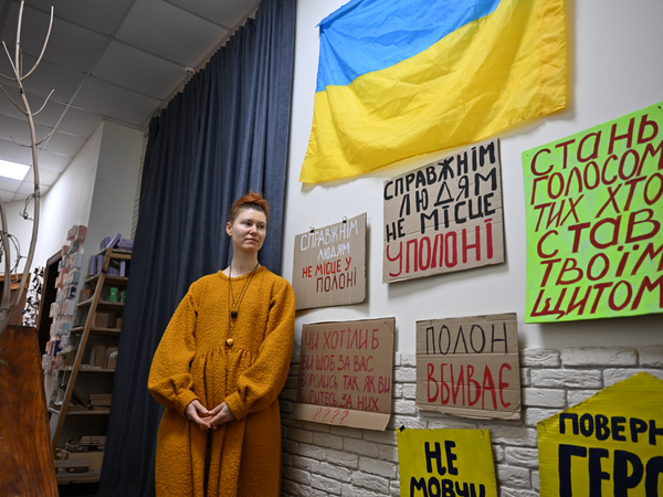 В Україні ми допомагаємо людям здобути нові навички