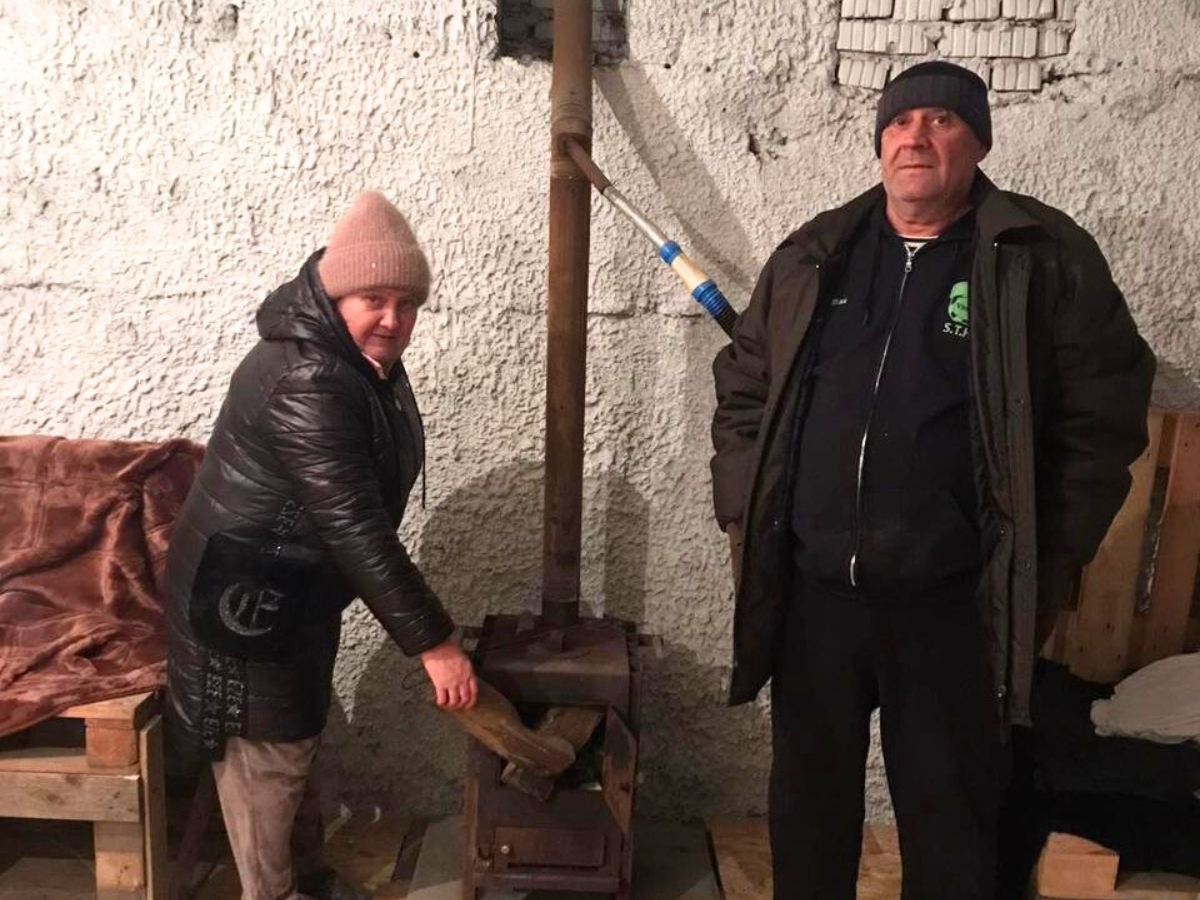 For Inna and her neighbours, such goods as light and gas have become a luxury For Inna and her neighbours, such goods as light and gas have become a luxury