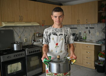 16-year-old Ivan from Mariupol lost his parents in the war. Today, he is rebuilding his life with our support
