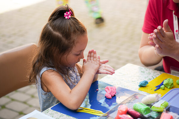 Art workshops for children from the Caritas Czech Republic team ahead of the opening of Mental Health Centres