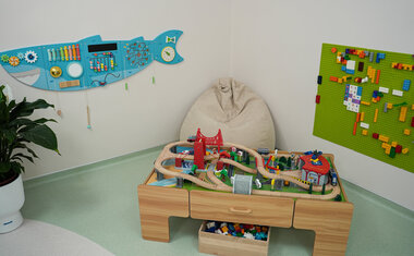 Many educational toys and tactile panels for relaxation and entertainment