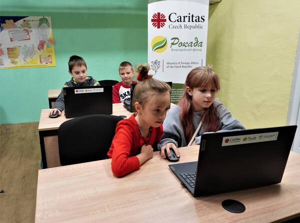 Thanks to the additional classes, students have the opportunity to fill in the gaps in core subjects in a friendly atmosphere