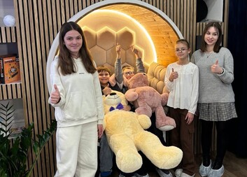 Electronic boxing pad, drums, and a bubble wall. What does the first school psychological relief room in Transcarpathia look like?