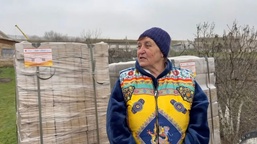  You are rays of sunshine. 3,000 people near the front line received essentials and solid fuel to survive the frosts